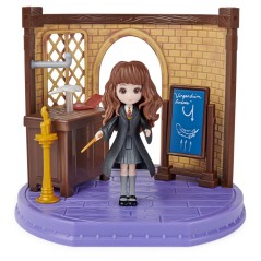 Aula Encantamientos Magicos + Figura Hermione Harry Potter 5cm